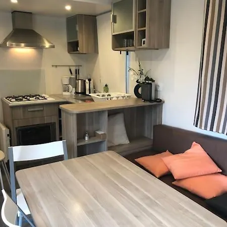 La Grangeneuve Cote Piscine Prázdninový dům Marclopt