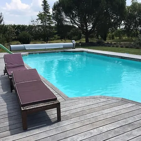 La Grangeneuve Cote Piscine